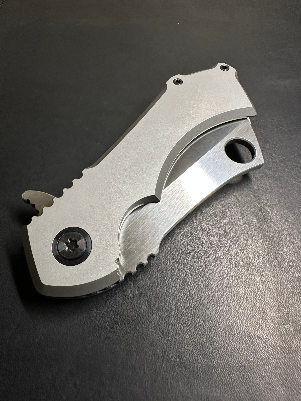Two tone satin blade, zir blasted handles V2 FC