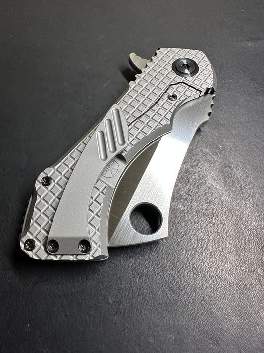 Frag pattern satin V2 FC with DLC accents